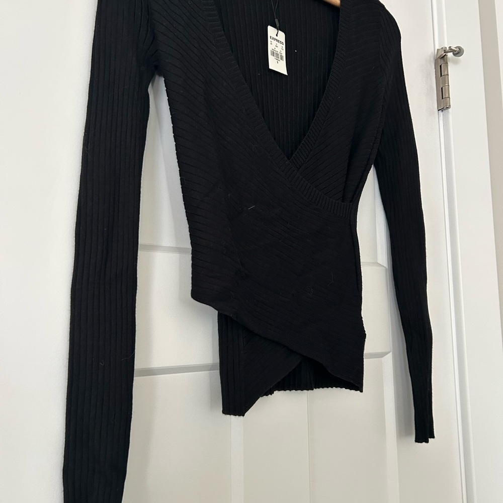 Express Black Asymmetrical Ribbed Top - Picture 4 of 6